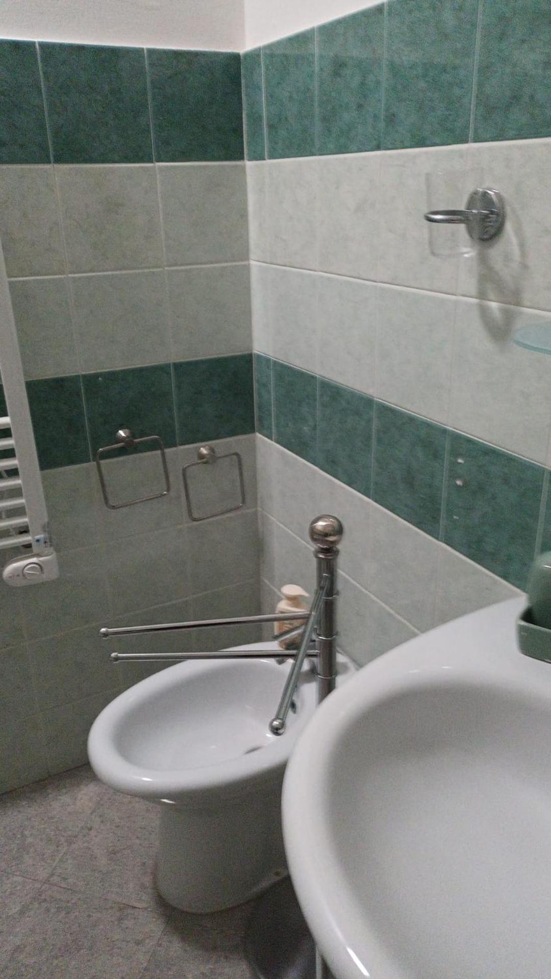 Casa N 2 Con Parcheggio Privato E Colonnina Ricarica Apartment Livorno Bagian luar foto